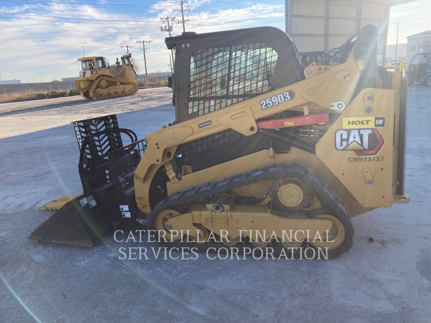 2023 CAT 259D3 - 18