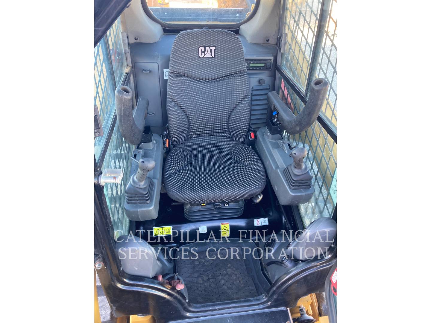 2023 CAT 259D3 - 13