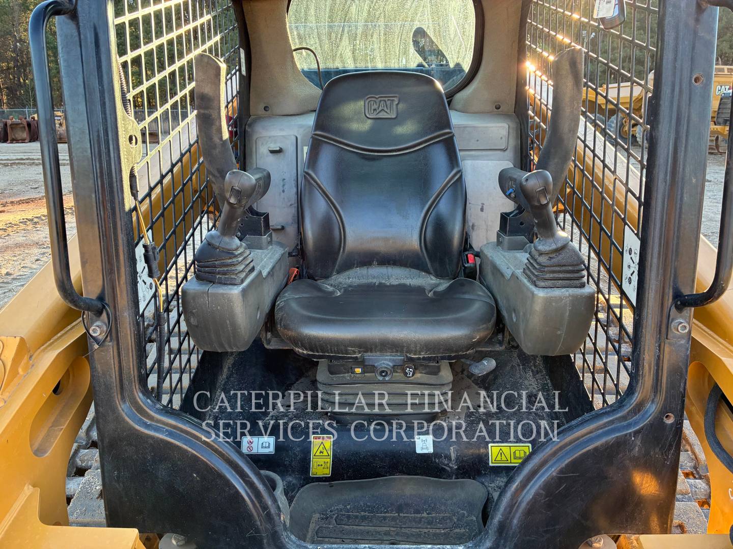 2022 CAT 299D3 - FORKS & BUCKET - 22