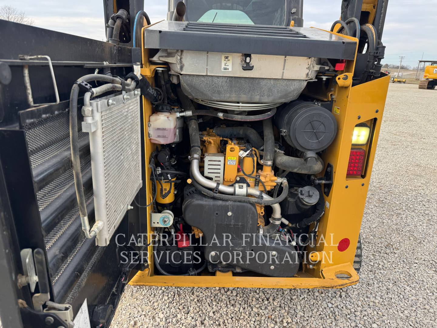 2023 CAT 259D3 - EMISSIONS_PLATE