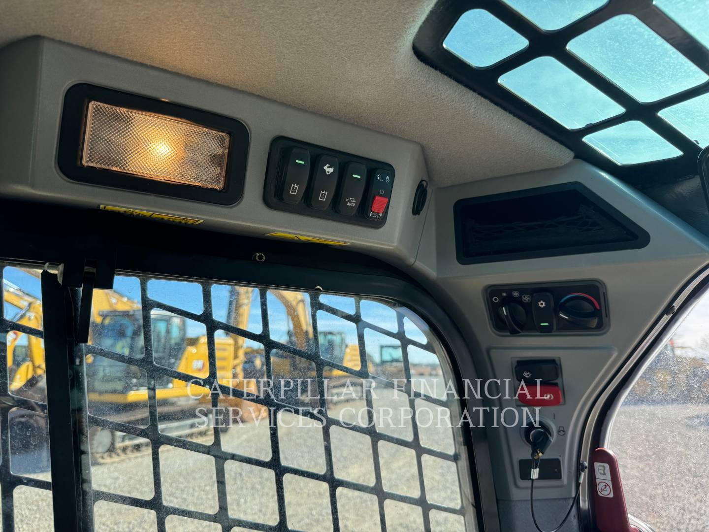 2024 CAT 299D3XE - 26