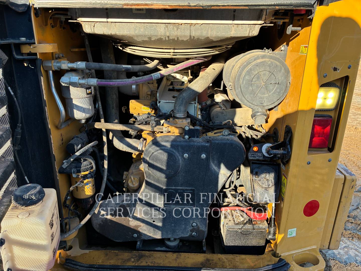 2022 CAT 299D3 - FORKS & BUCKET - 15