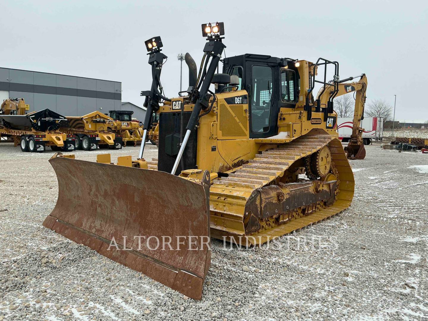  Caterpillar D6T LGP