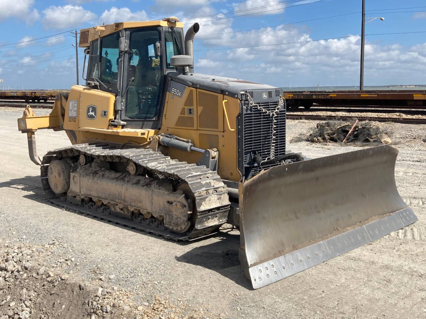 HOLT CAT Used Equipment Listings TRACK TYPE TRACTORS 2014 DEERE