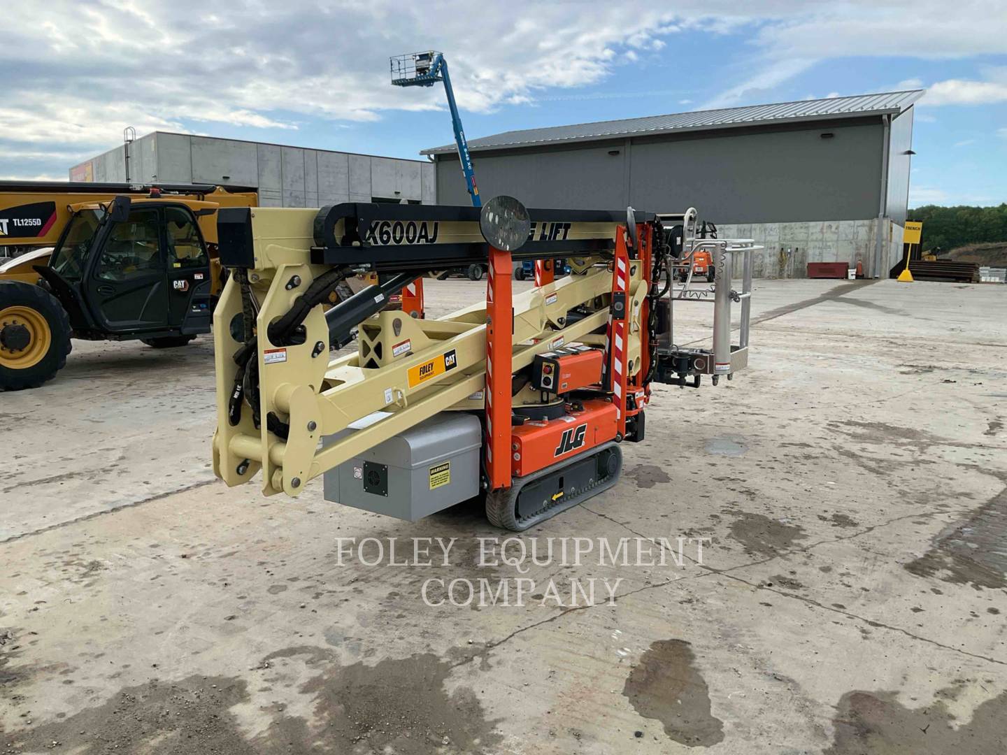 Photo of a  JLG X600AJ
