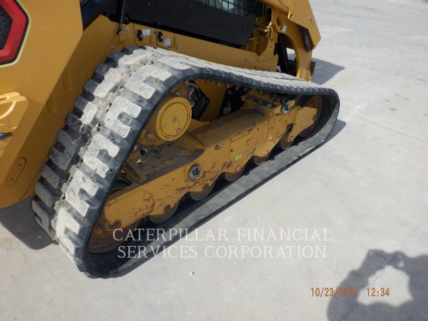 2023 CAT 299D3 - 22