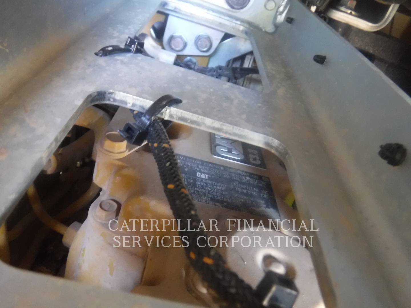 2023 CAT 299D3 - 9