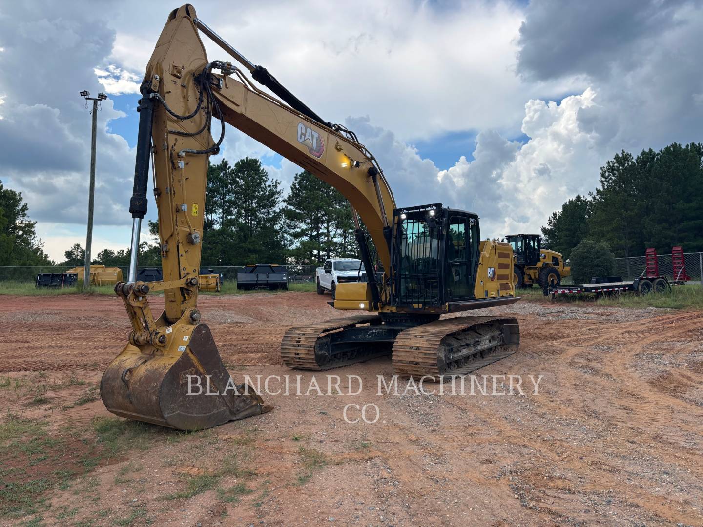 2021 Cat 320