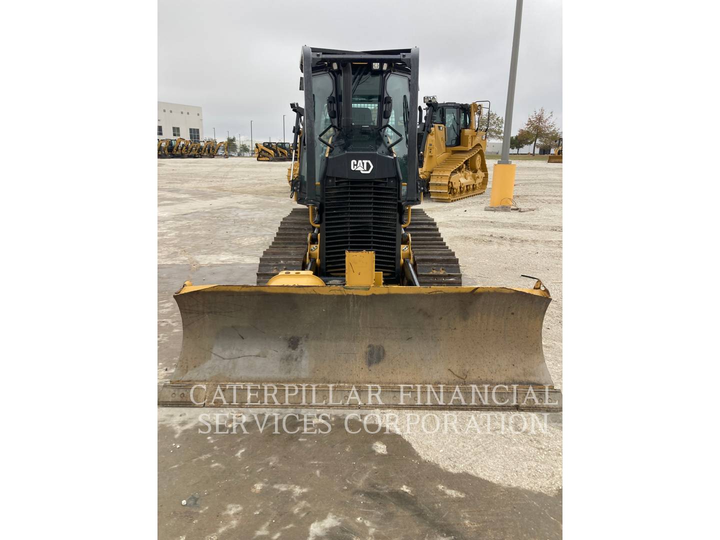2023 CAT D1-12 - 10
