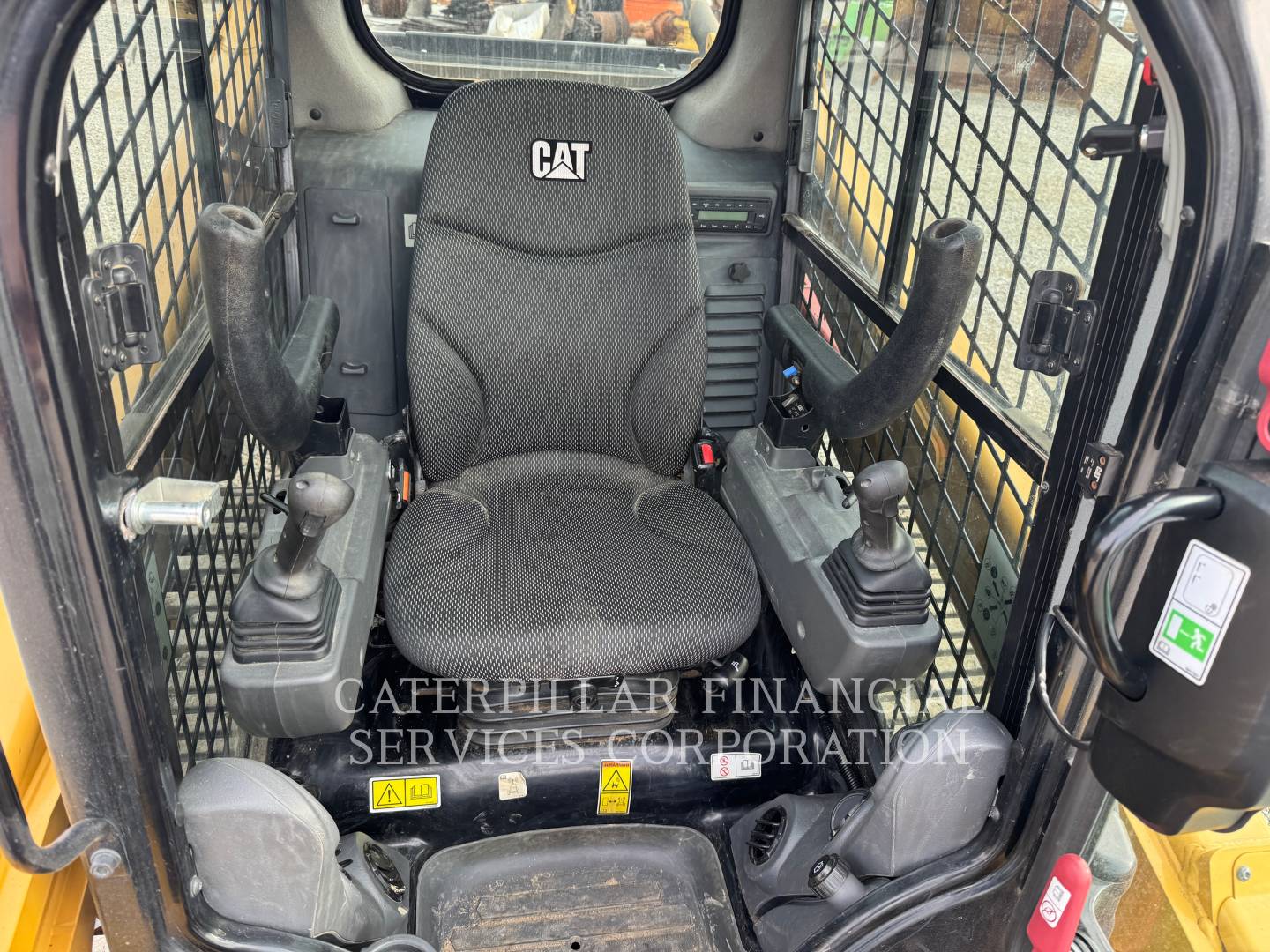 2023 CAT 259D3 - 23