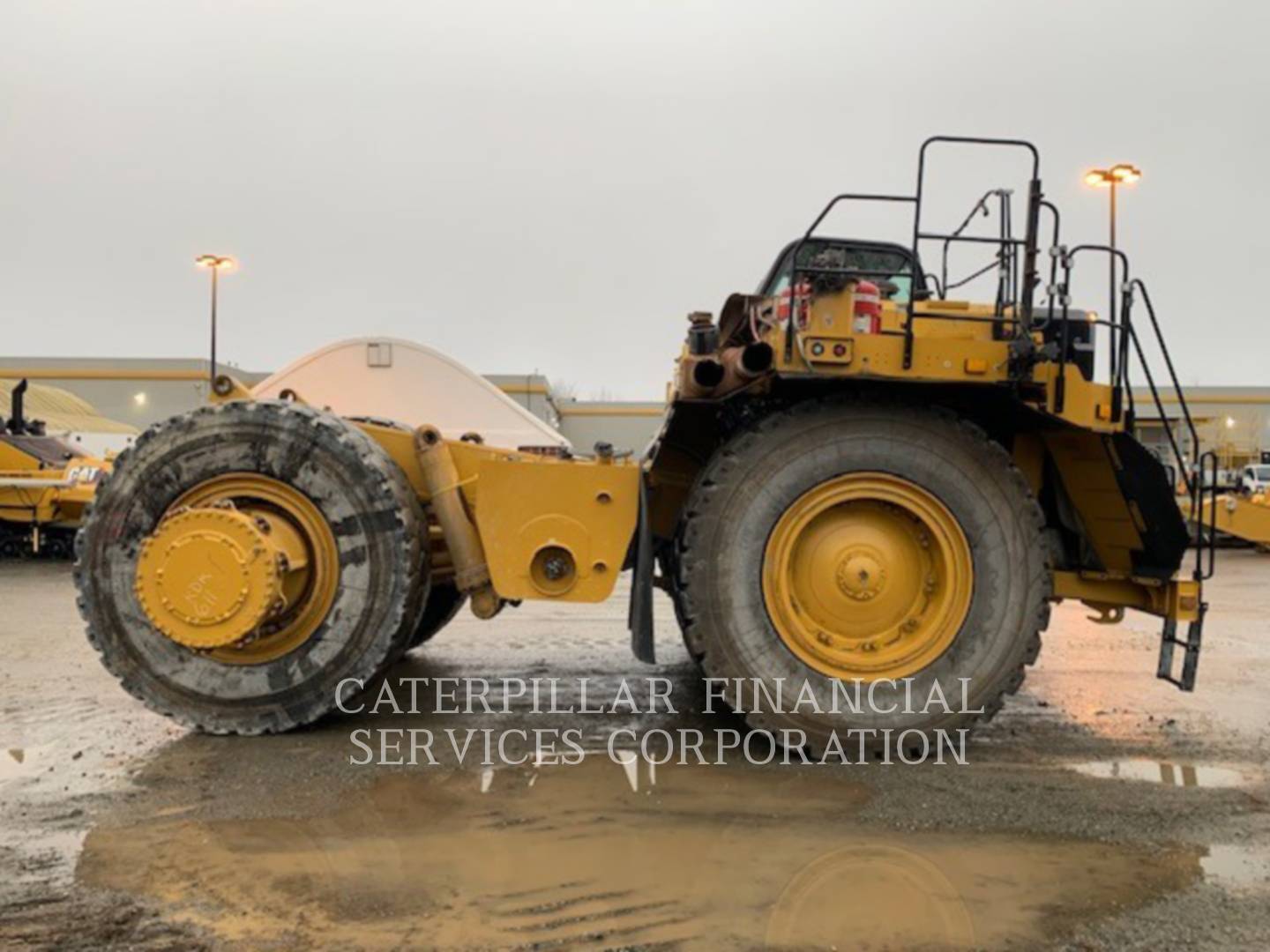 2019 CAT 777G - 9