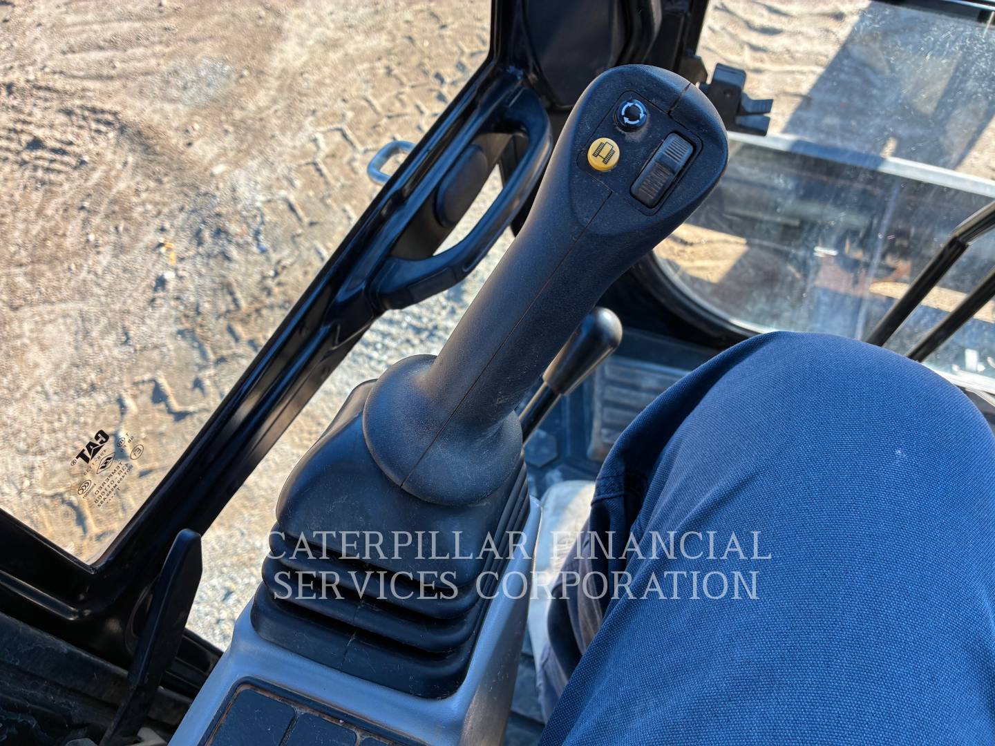 2022 CAT 306-07CR - 26