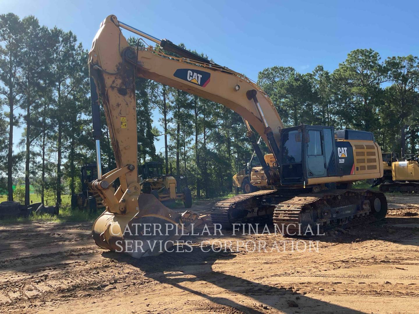 2019 Cat 352F