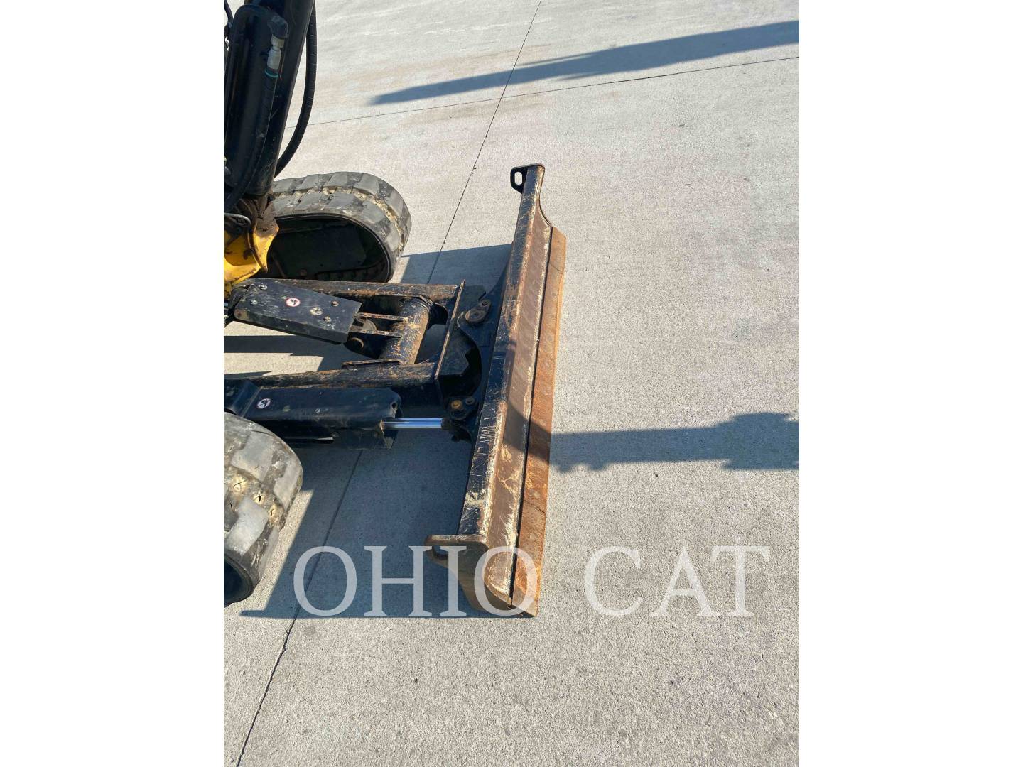 2022 CAT 306 07AB - 16