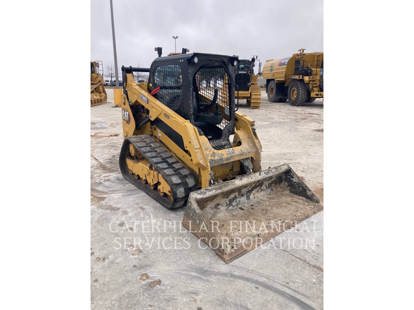 2023 CAT 259D3 - RIGHT_REAR