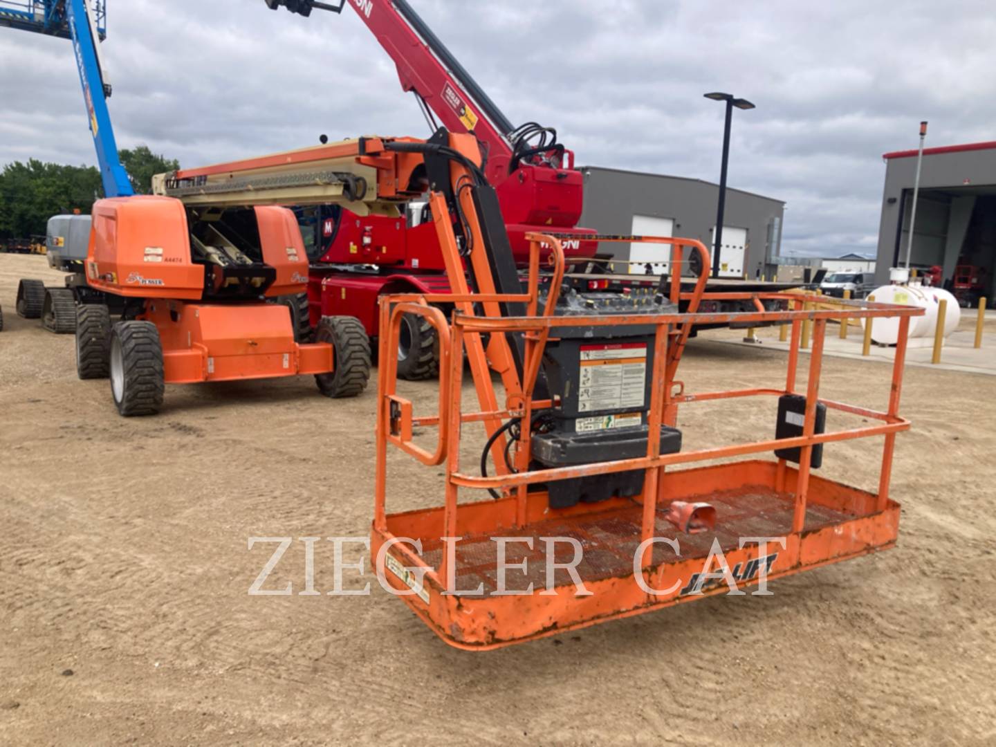 2019 JLG INDUSTRIES, INC. 660SJ