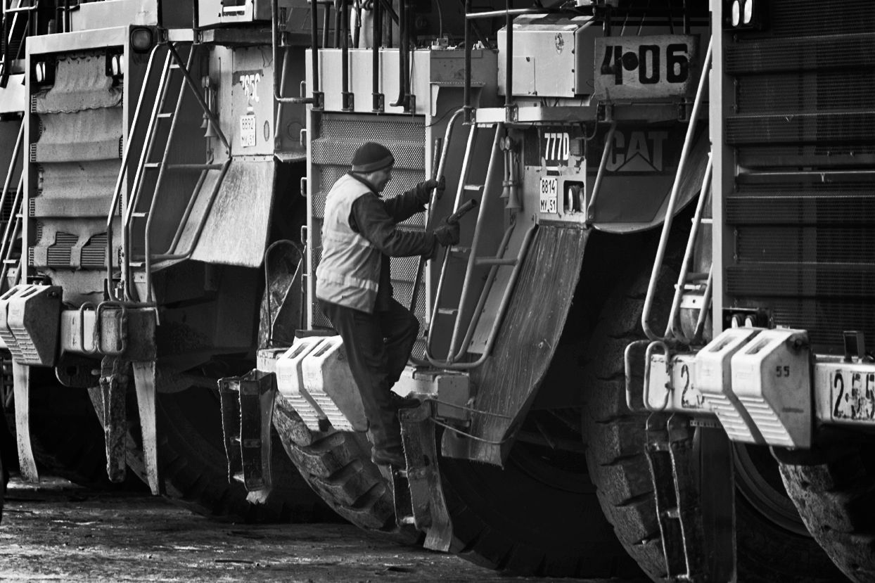 БЕЗ ОТСТАВАНИЙ ОТ ПЛАНА