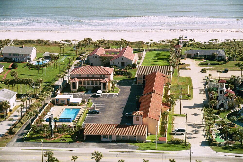 Cat Beachfront Hotel Keeps The Power On Despite Hurricane