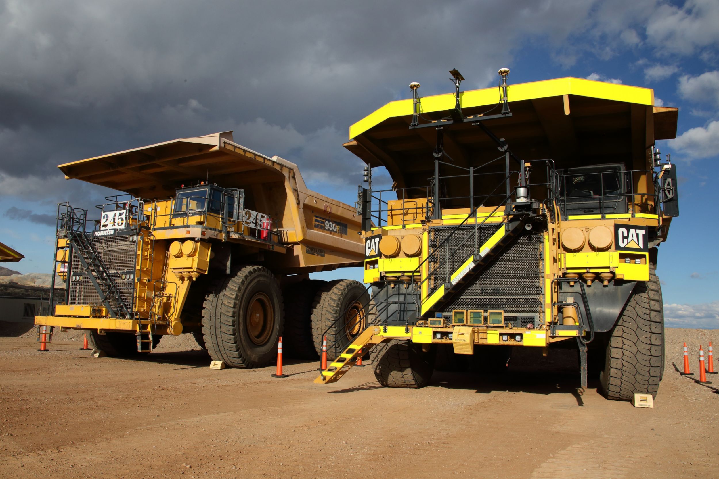 An expanded range of mining truck models and brands, including the Cat® 797F and Komatsu 930E, provides customers with interoperability to help lower costs of mining operations.