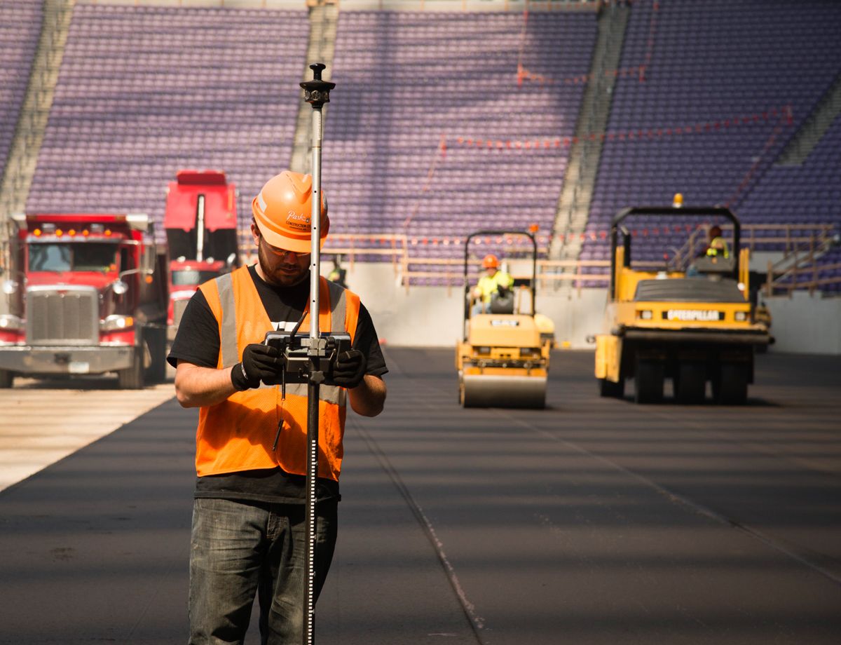 The use of 3D paving helped the Park Construction crew quickly place a high quality surface.