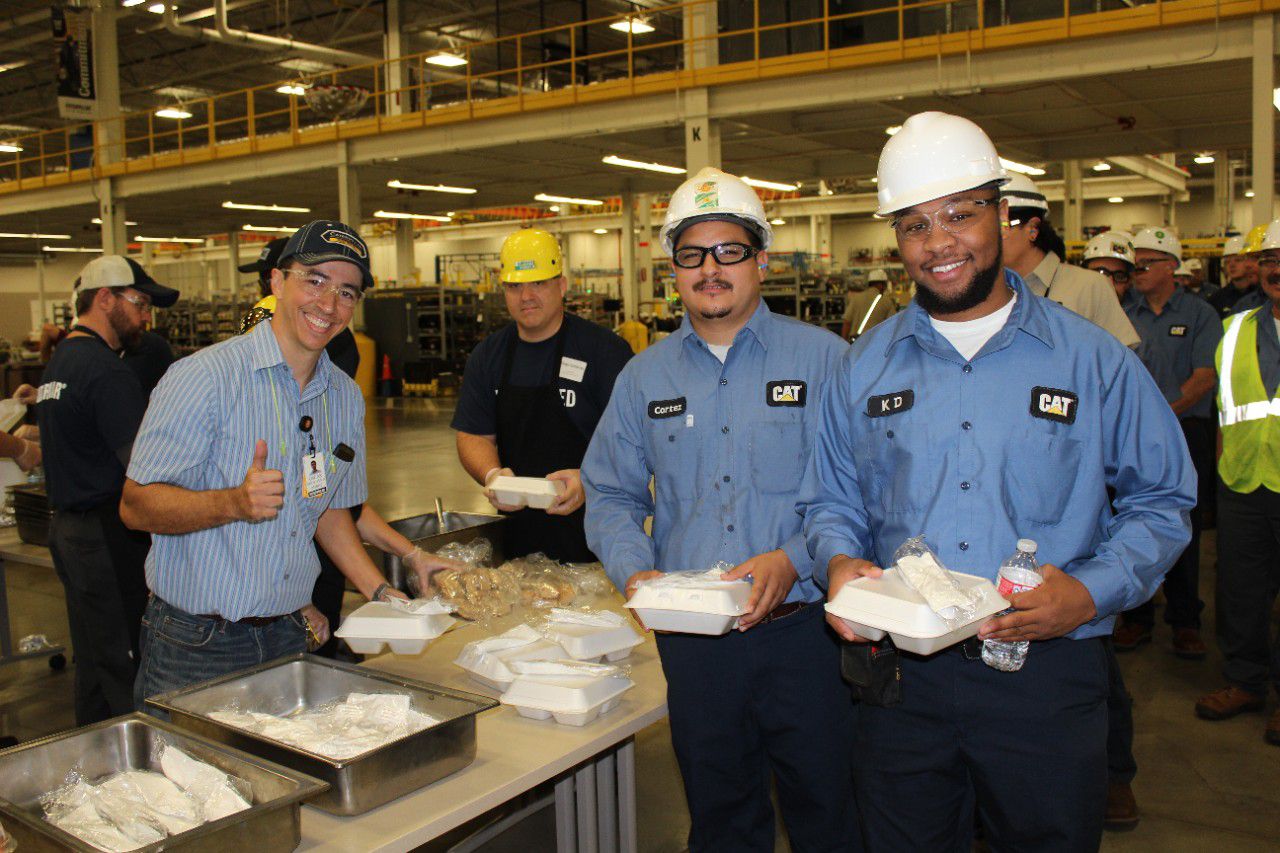 Caterpillar Texas Strong, Victoria Proud