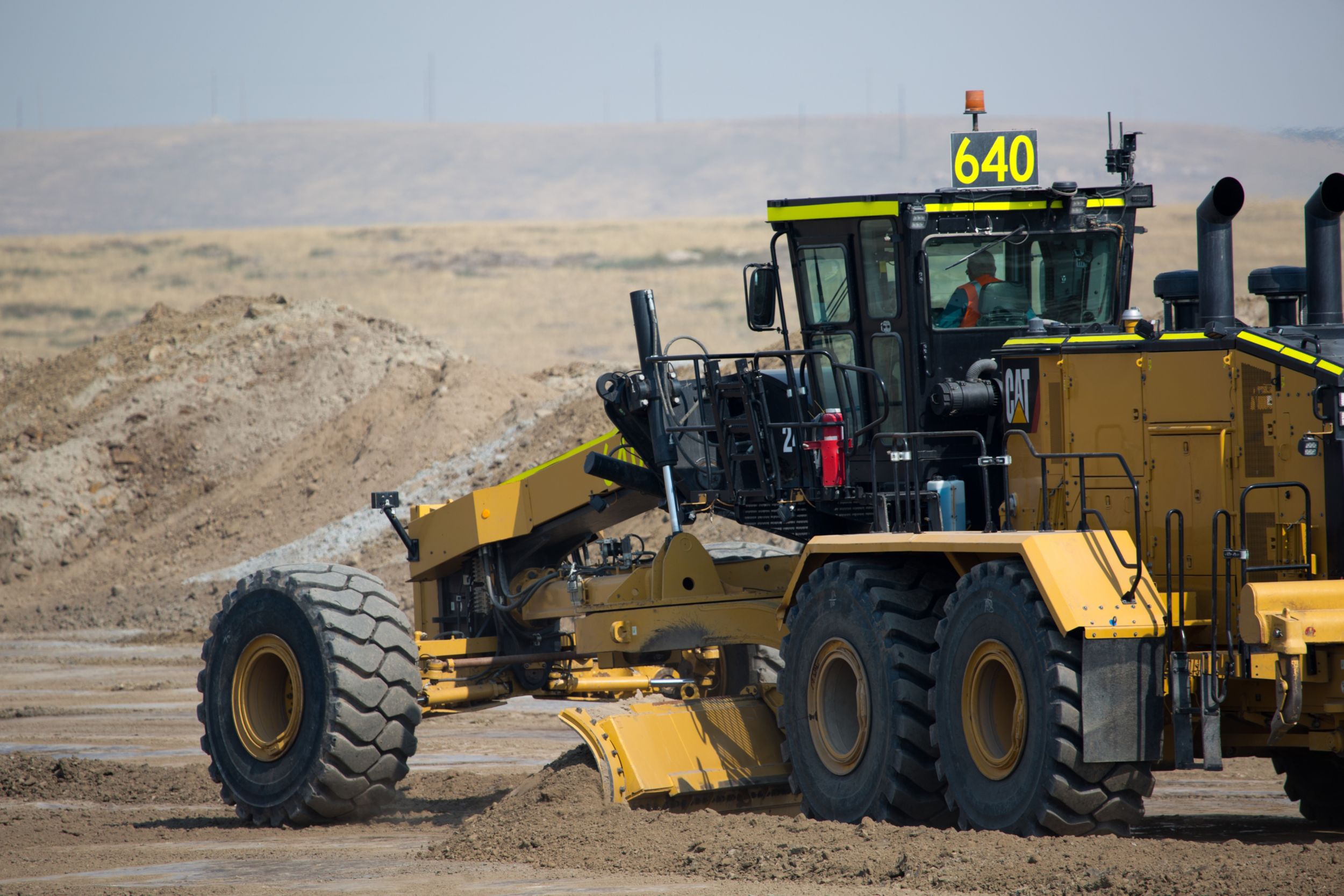 24 Motor Grader, Cat