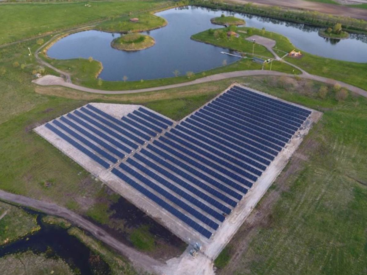 Solar demonstration project powers 32 independent electric systems