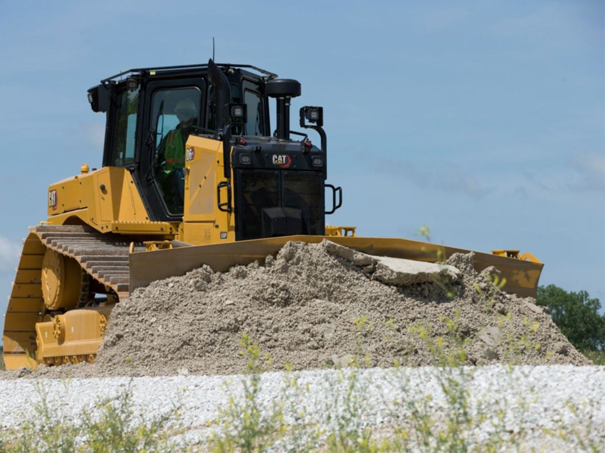 新款 Cat D6 XE 推土機 