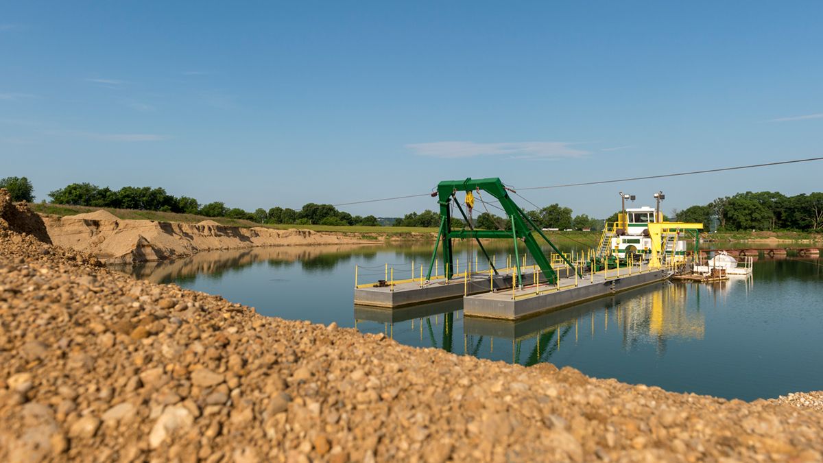 Custom Dredge Works is turning land-locked Topeka, Kansas into a dredge manufacturing powerhouse. Watch how their custom designed dredges, powered by Cat® Industrial Engines, is gaining international attention.