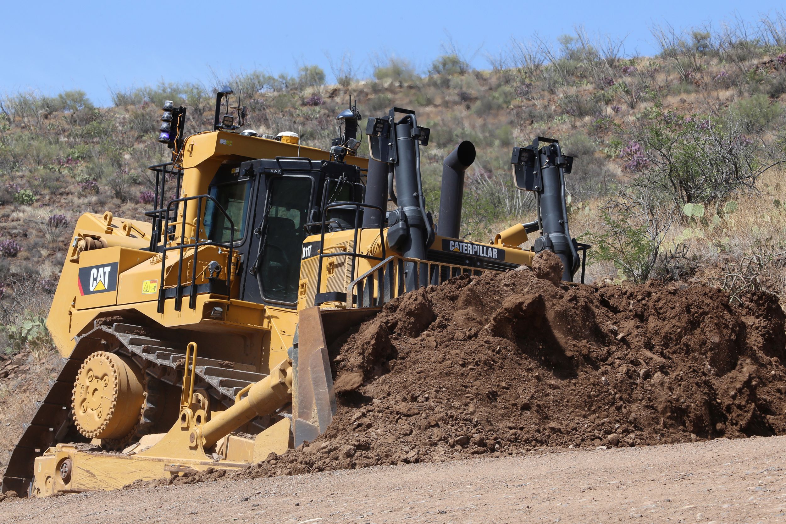 Cat D11T working via remote control