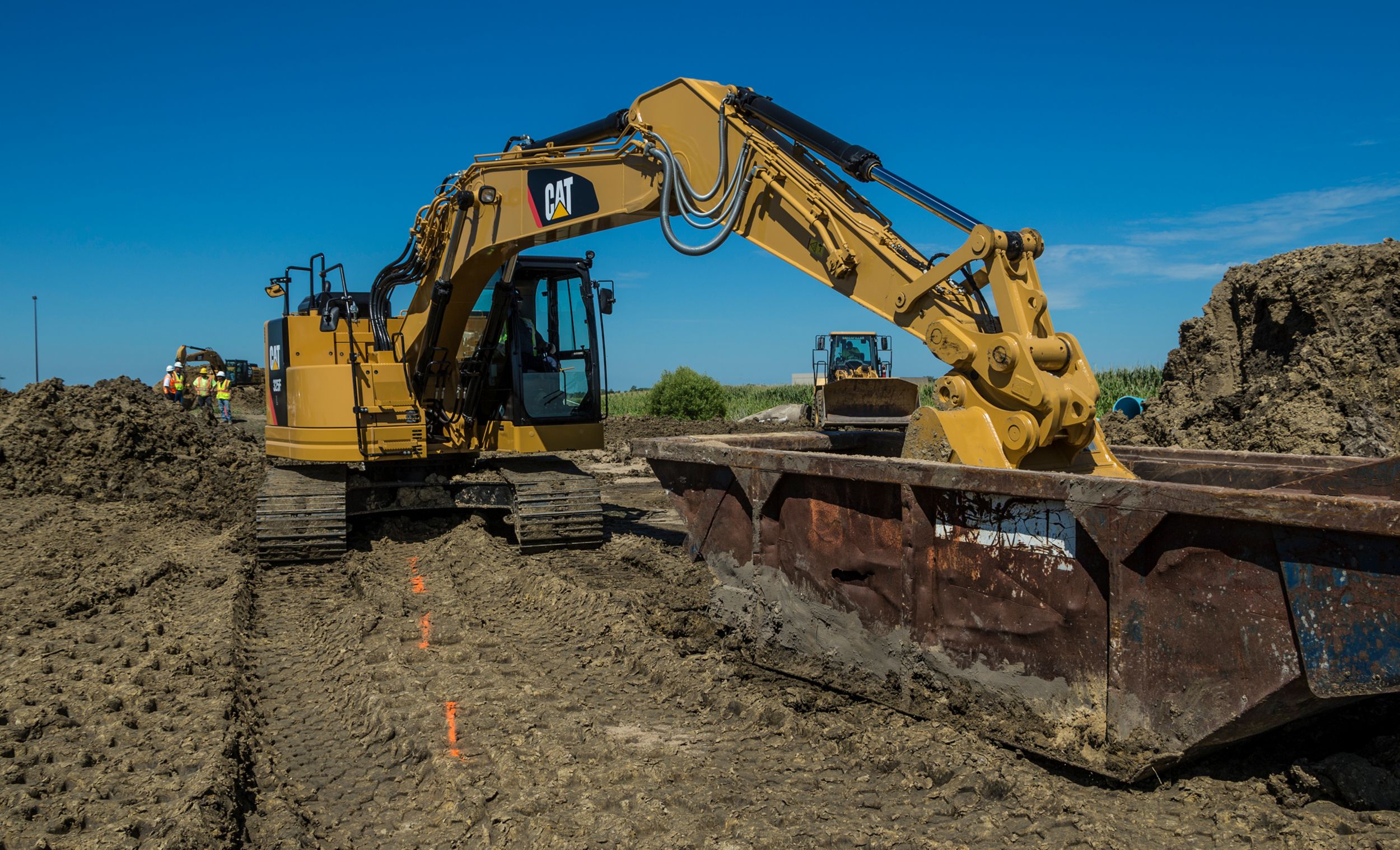Cat | 325F L (2017) | Caterpillar