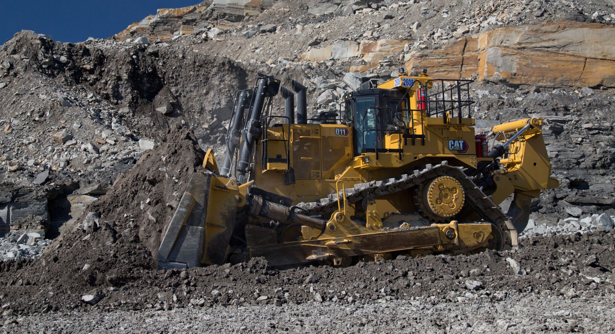 New Cat D11 pushing overburden