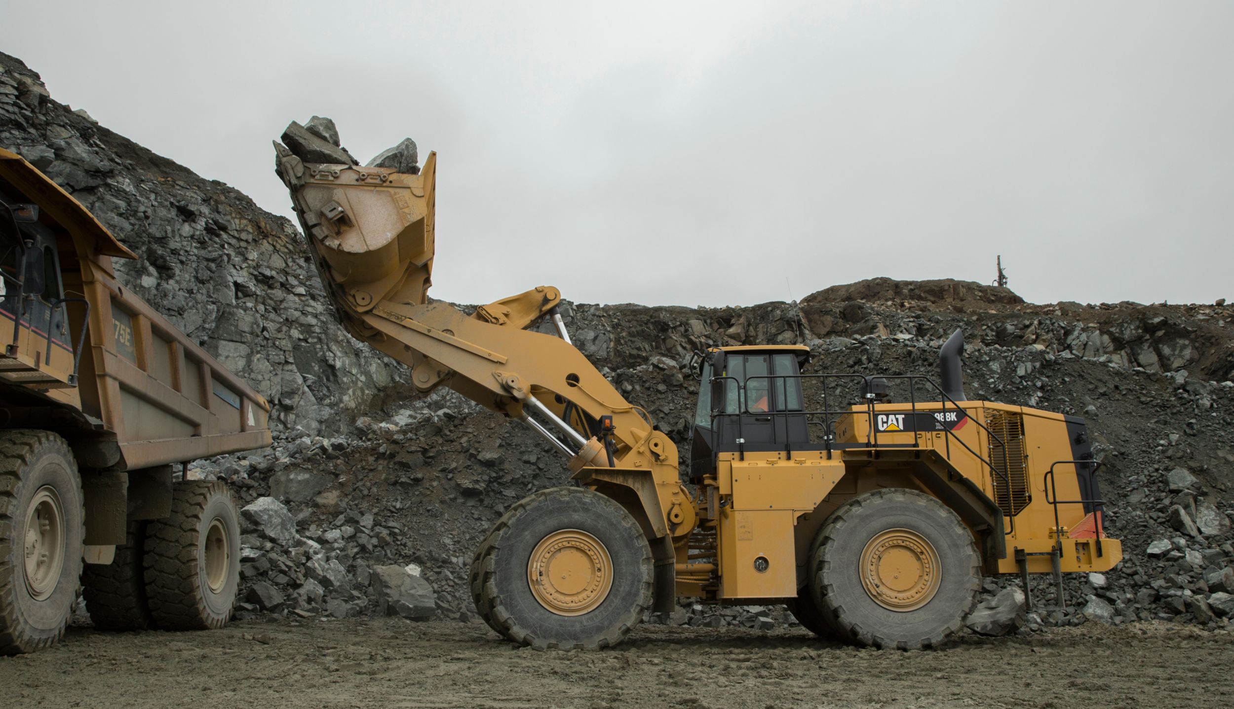 Cat 988K XE large wheel loader