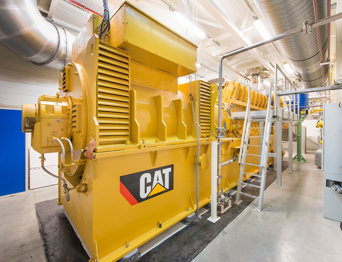 JMP invested in a new Cat CG260-16 high-efficiency cogeneration unit, which guarantees continuous lighting and air temperature regulation in the greenhouse. 