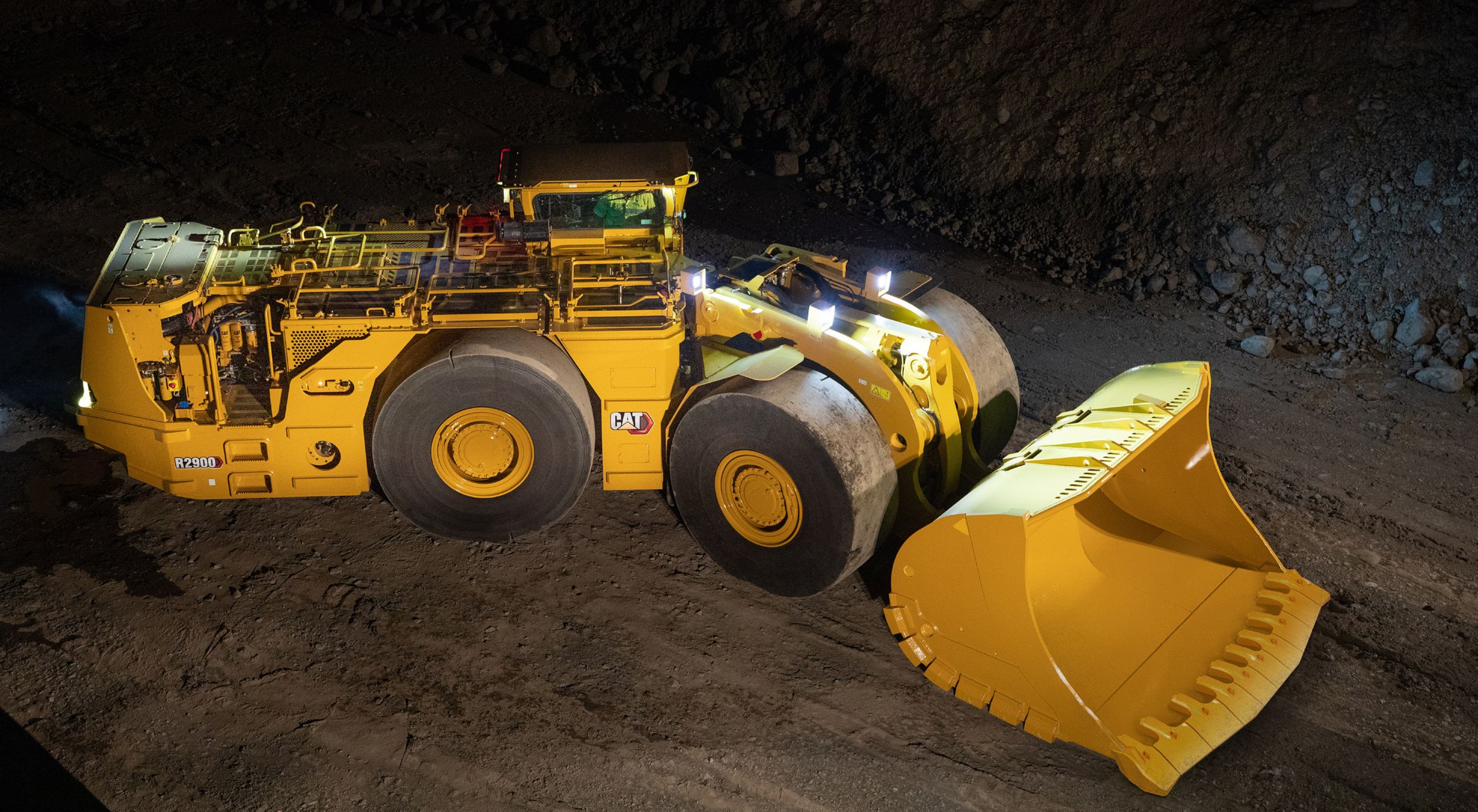 Cat R2900 Underground Loader, photographed from above