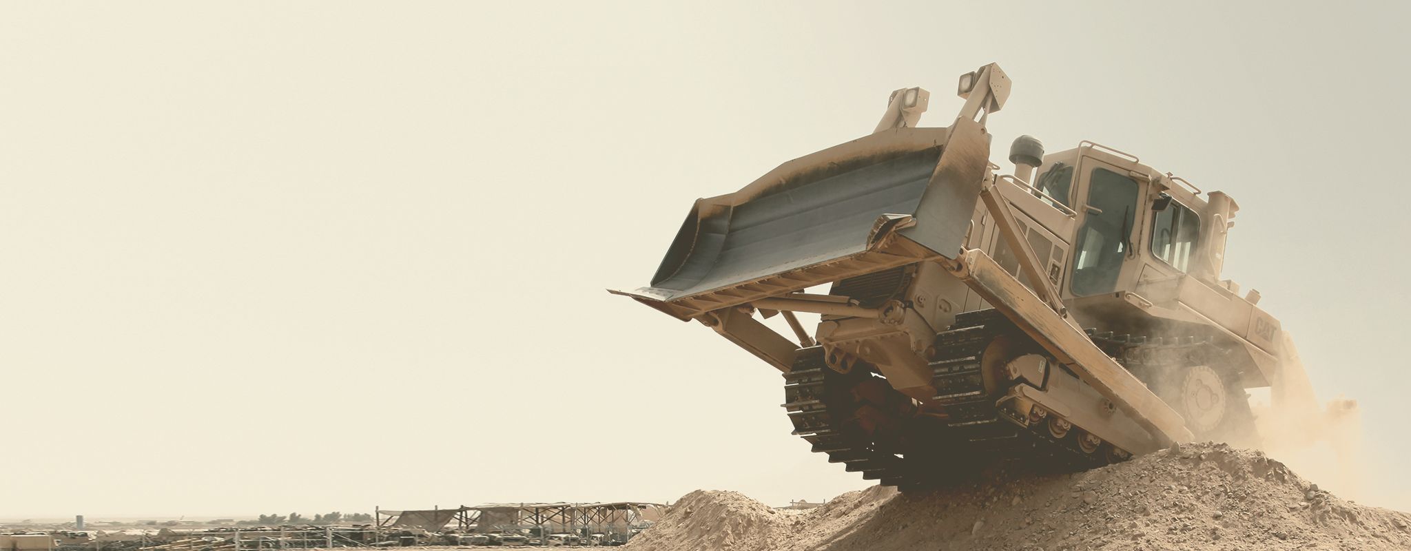 Caterpillar Defense Cat® Defense equipment and training Cat