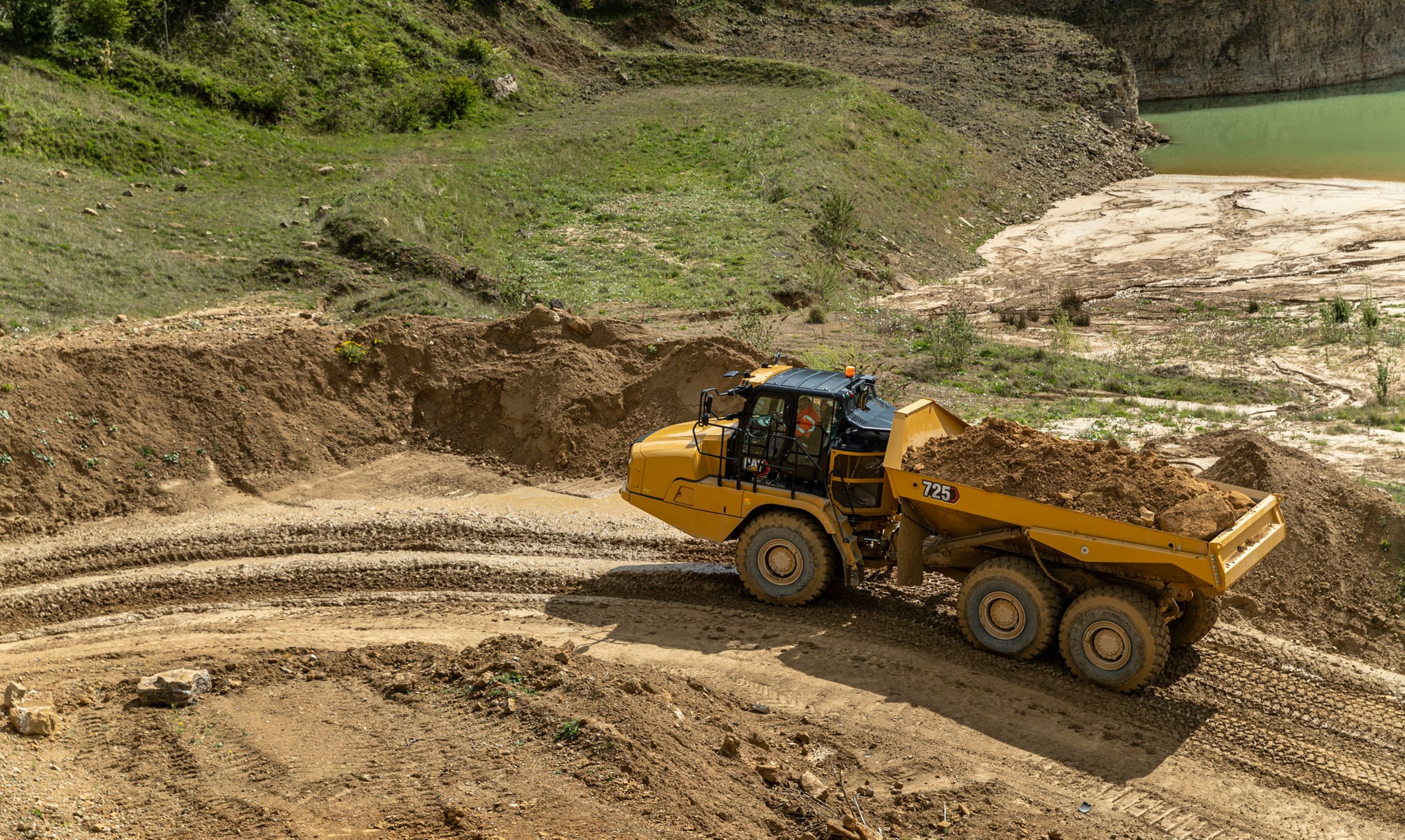 Cat 725 ramstyrd dumper