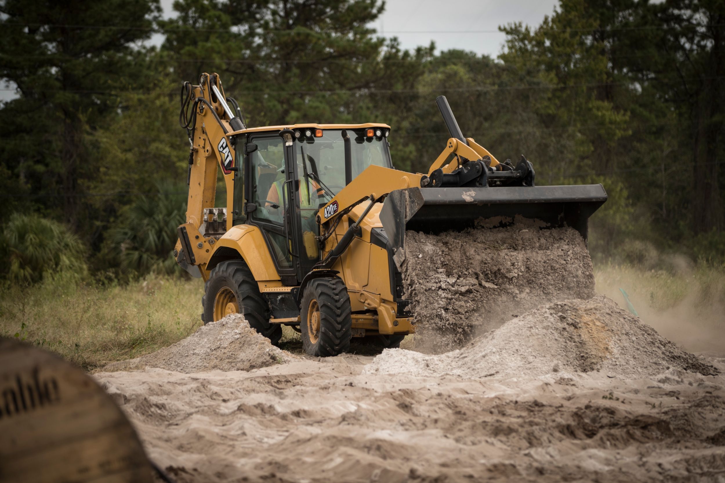 Cat 420 XE Backhoe Loader