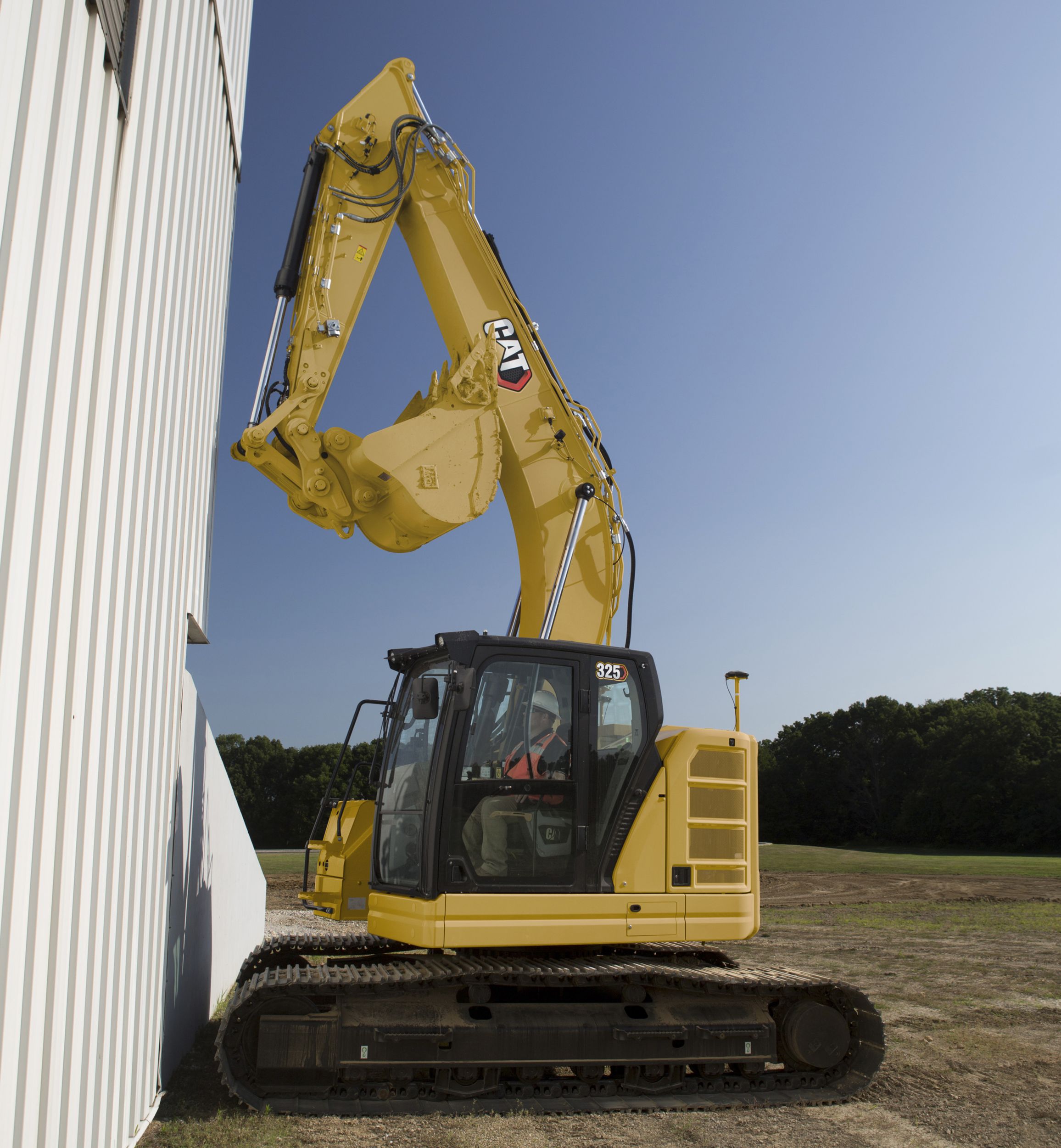 CAT 325油圧ショベル