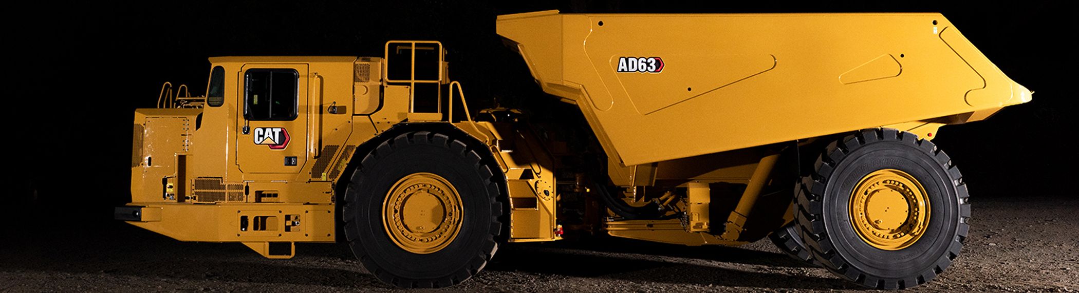 Caterpillar apresenta novo caminhão articulado subterrâneo AD63
