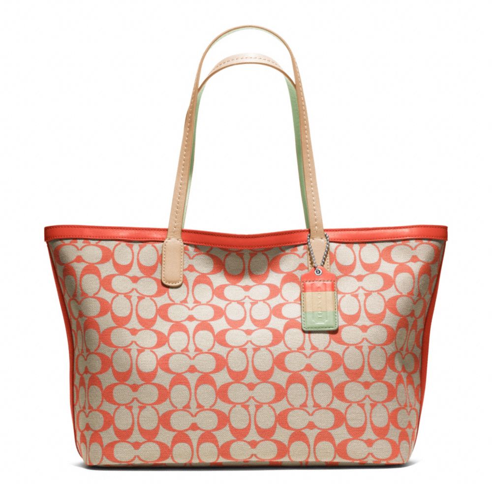 LEGACY WEEKEND PRINTED SIGNATURE ZIP TOP TOTE