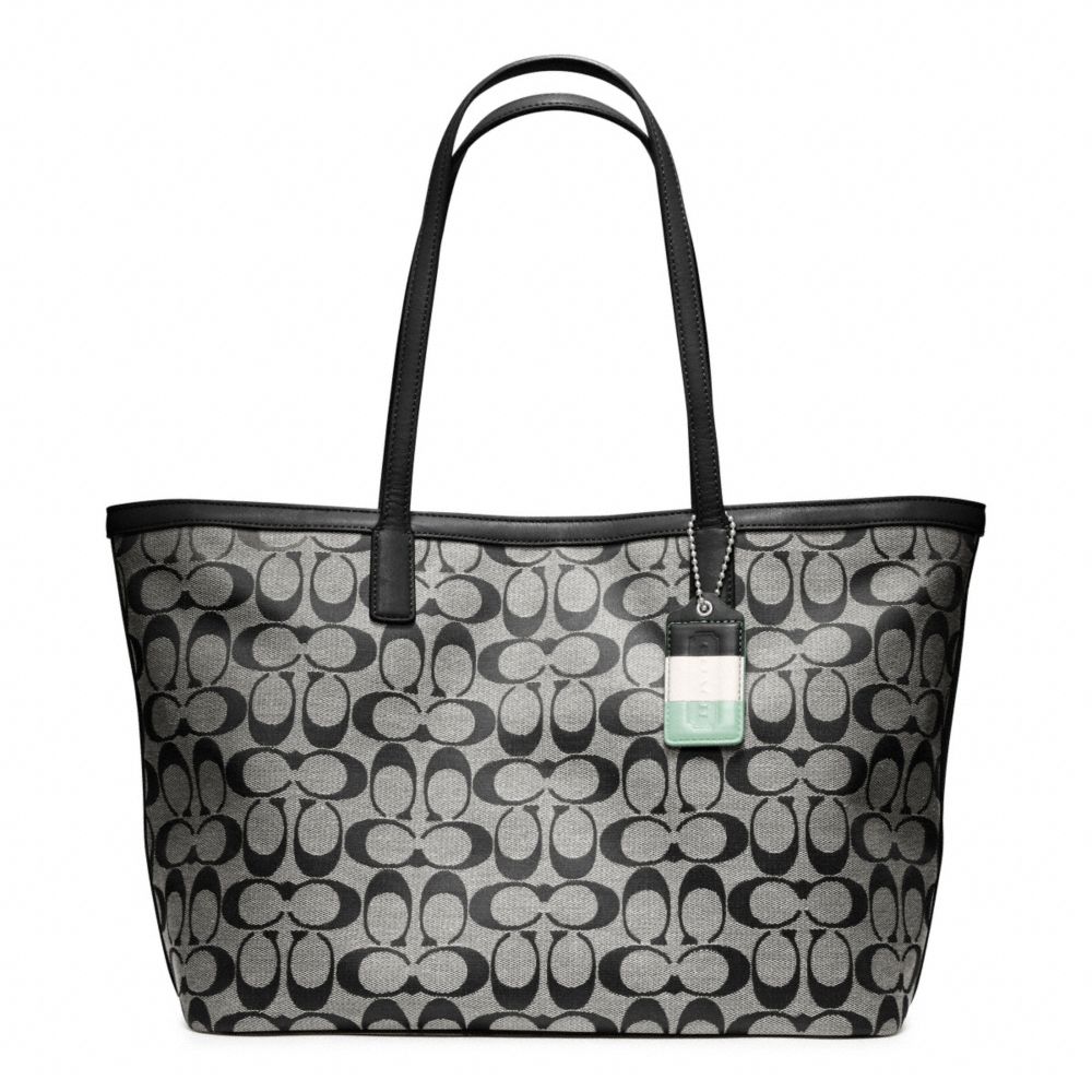 LEGACY WEEKEND SIGNATURE C MEDIUM ZIP TOP TOTE