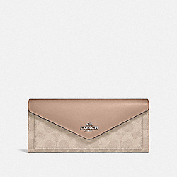 COACH SOFT WALLET IN COLORBLOCK SIGNATURE CANVAS - ONE COLOR - 31547