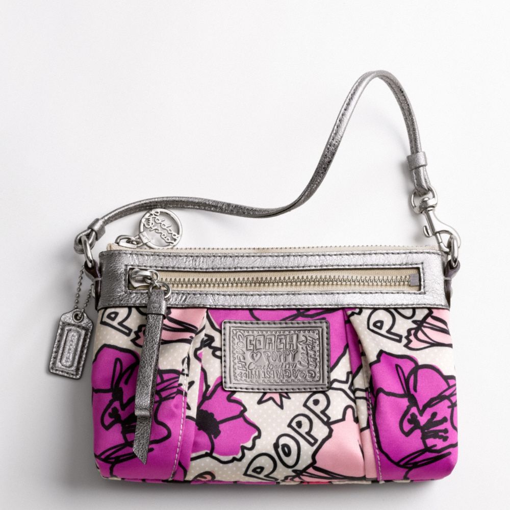 coach wristlets poppy