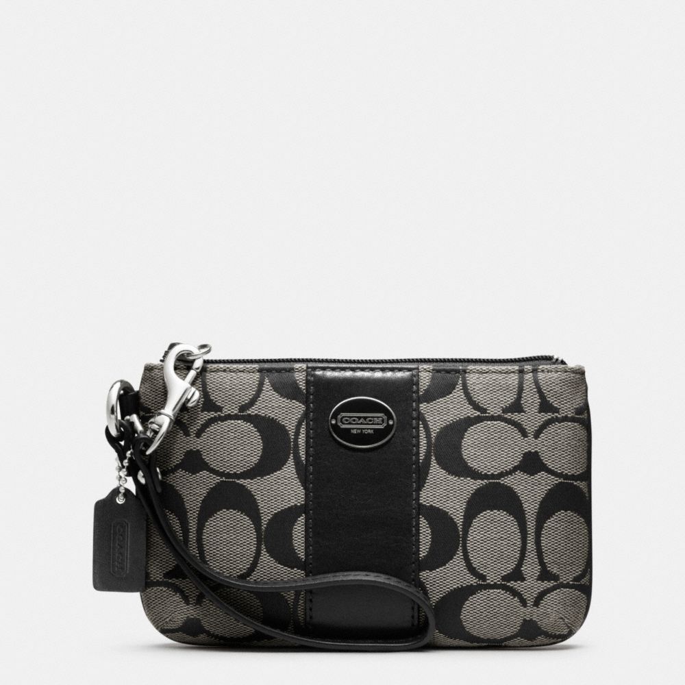 Legacy Signature Small Wristlet