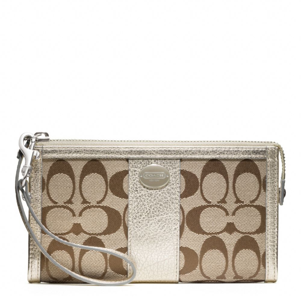 LEGACY SIGNATURE ZIPPY WALLET