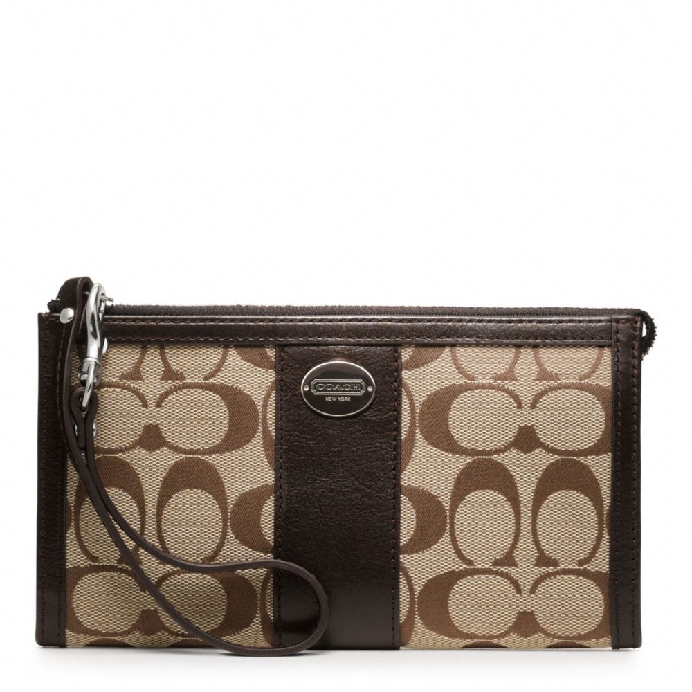 LEGACY SIGNATURE ZIPPY WALLET