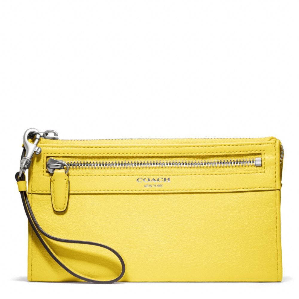 LEGACY LEATHER ZIPPY WALLET