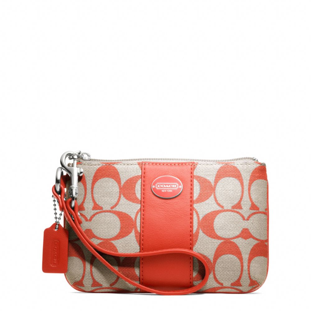 LEGACY WEEKEND PRINTED SIGNATURE SMALL WRISTLET