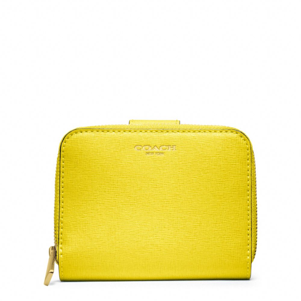 SAFFIANO LEATHER MEDIUM ZIP AROUND